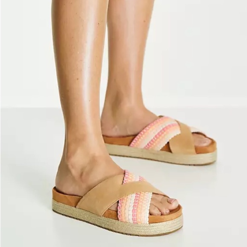 Toms Paloma espadrille slide in “honey”